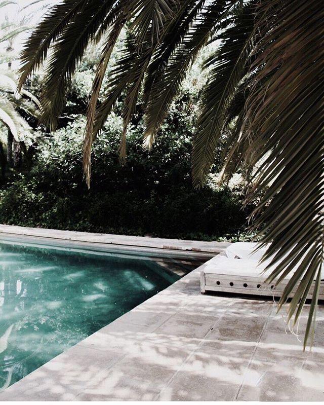 P o o l s... - Spiritgirl Activewear